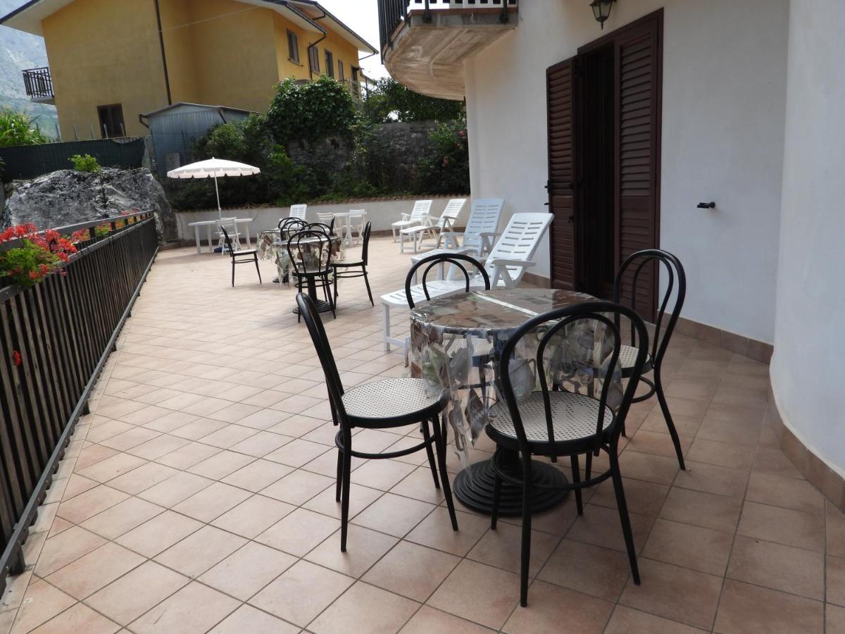 B&B La Tana Dell'Orso Villalago Exterior foto